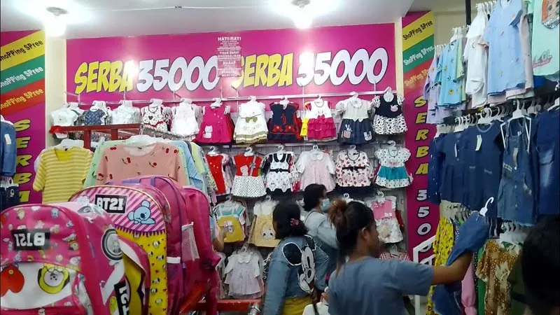 Cilacap Serba 35: Koleksi Baju Murah yang Menghidupkan Kehidupan Sehari-hari